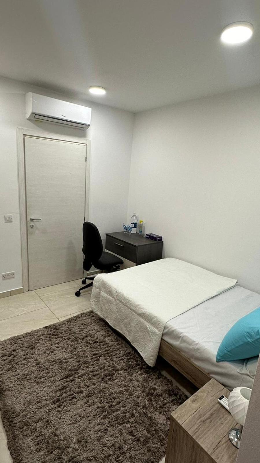 Your Elegant Home Away From Home Shared Apartment Only With Host Żebbuġ Extérieur photo