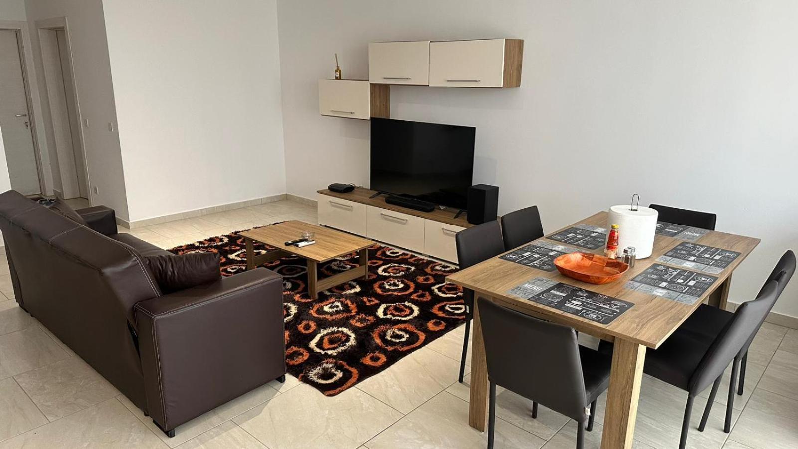Your Elegant Home Away From Home Shared Apartment Only With Host Żebbuġ Extérieur photo
